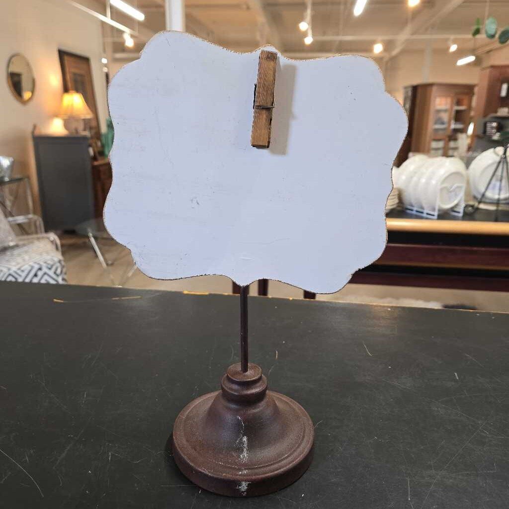 CLIP BOARD ON STAND