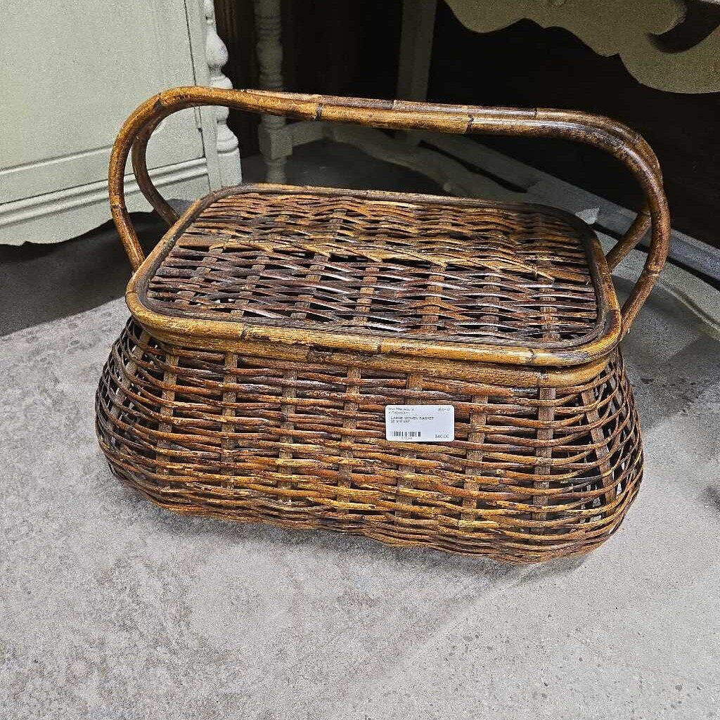 LARGE WOVEN BASKET