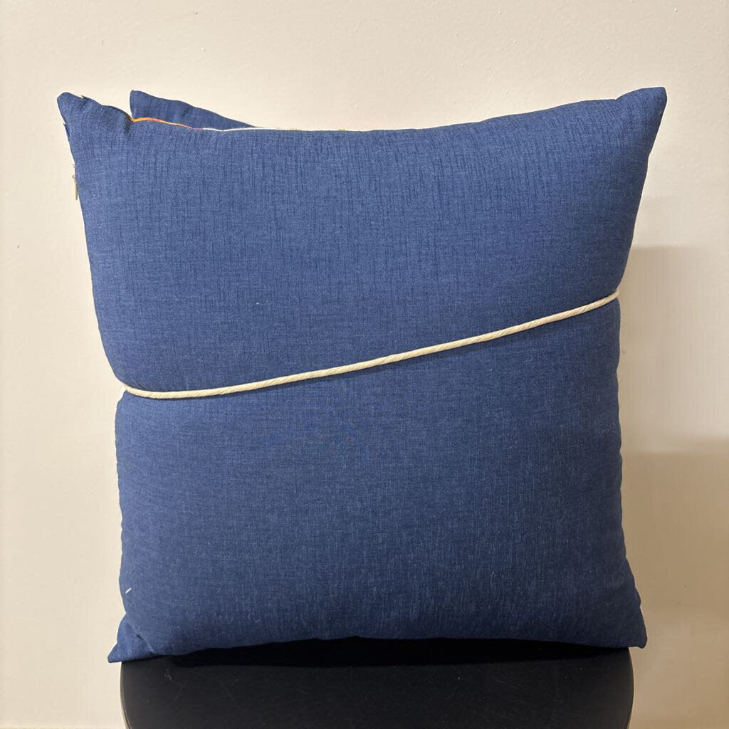 Birds Navy 18" X 18" POLYFILL INSERT, PRICE FOR 2