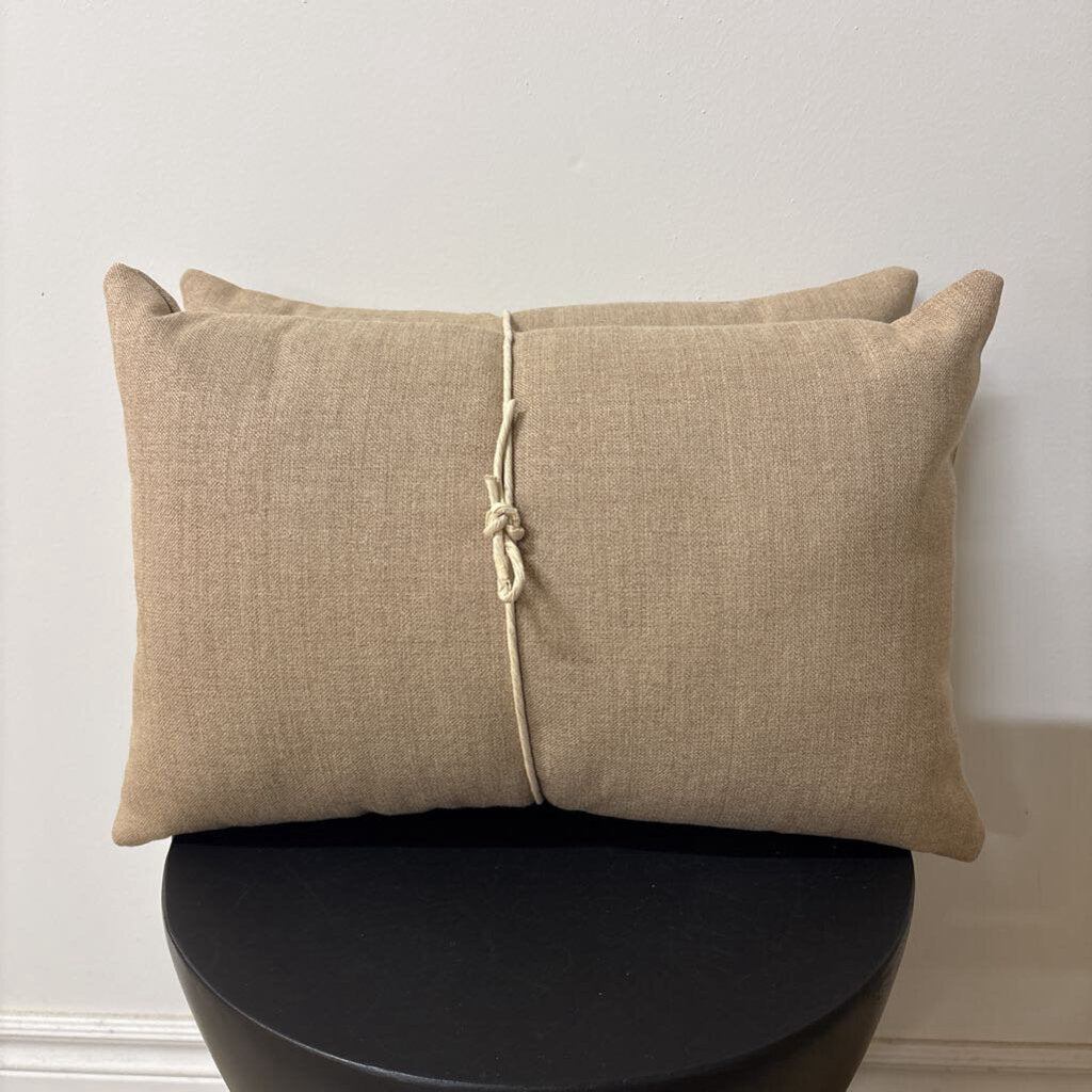 SOLID BROWN 14" X 20" POLYFILL INSERT, PRICE FOR 2