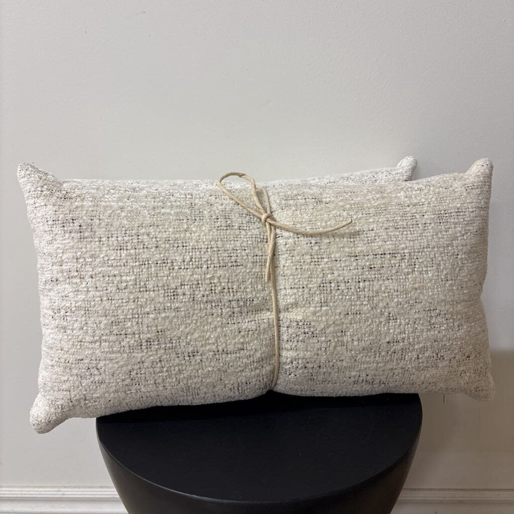 PUFFIN CREAM 13" X 24" POLYFILL INSERT, PRICE FOR 2