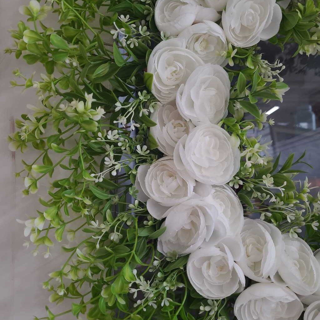 29" WHITE FLOWER & GREENERY WREATH