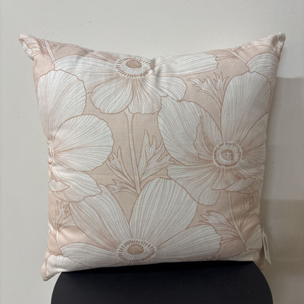 POPPY BLUSH 22"X 22" FEATHER INSERT, PRICE FOR 1