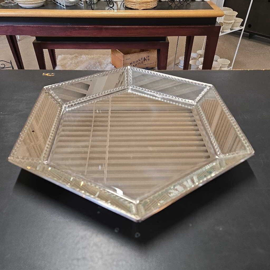MIRRORED TRAY