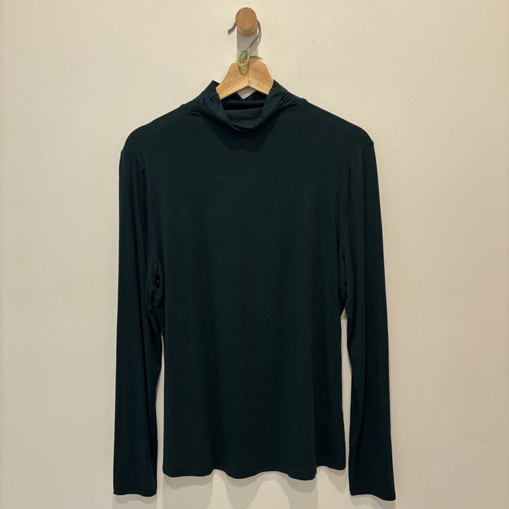 GREEN MOCK NECK LONG SLEEVE