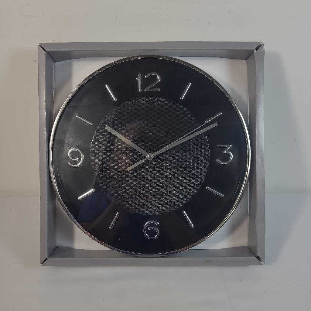 10" CHROME WALL CLOCK