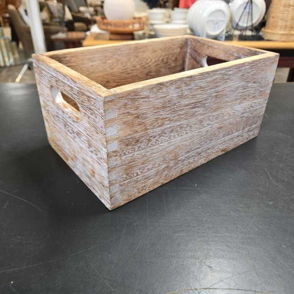 WOODEN HANDLED BOX