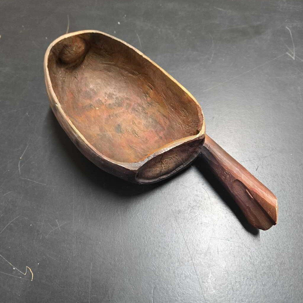 HAND CARVED SCOOP