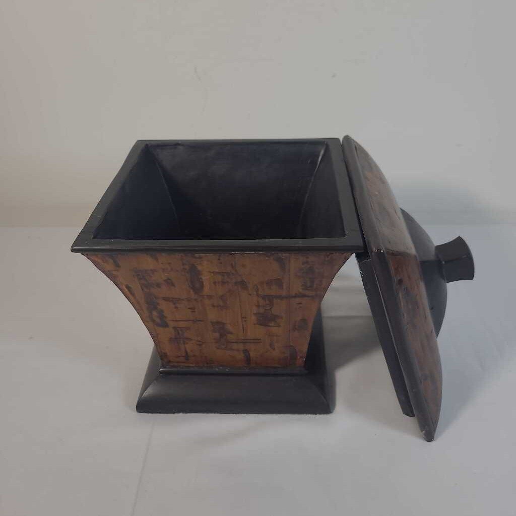 FAUX WOOD LIDDED BOX