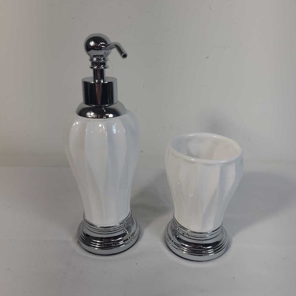 PR/ WHITE/ SILVER SOAP & GLASS SET