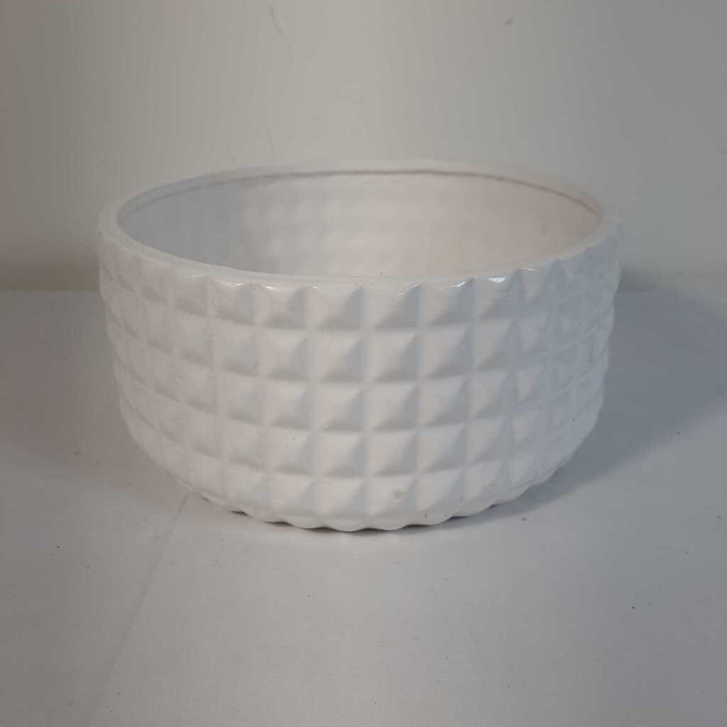 WHITE PLANTER