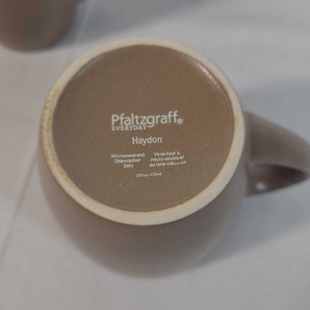 S/ 4 CERAMIC MUGS