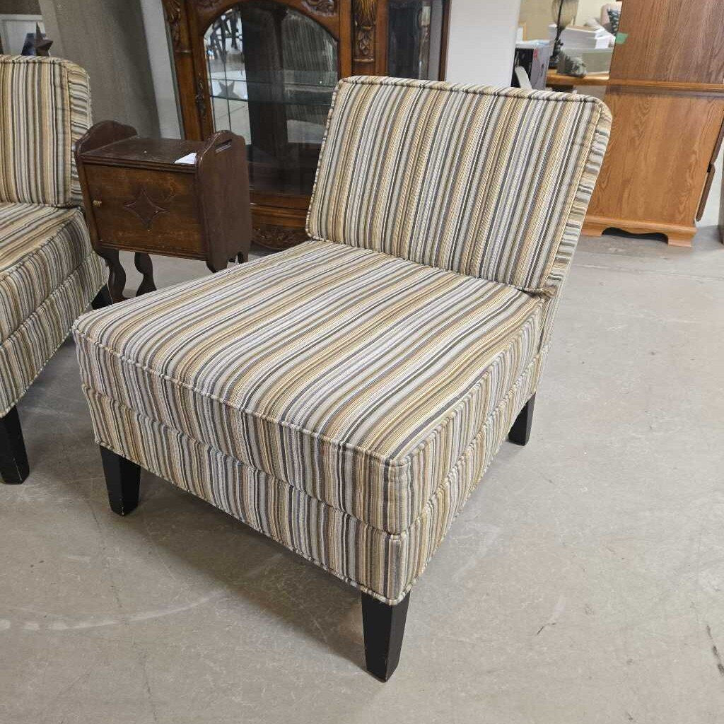STRIPED ARMLESS CHAIR