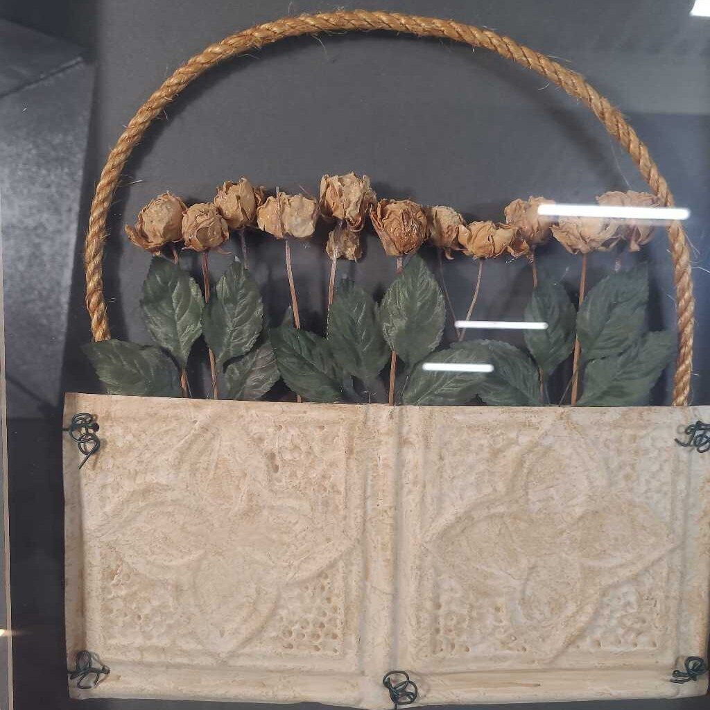 DRIED ROSES IN TIN VASE WALL ART