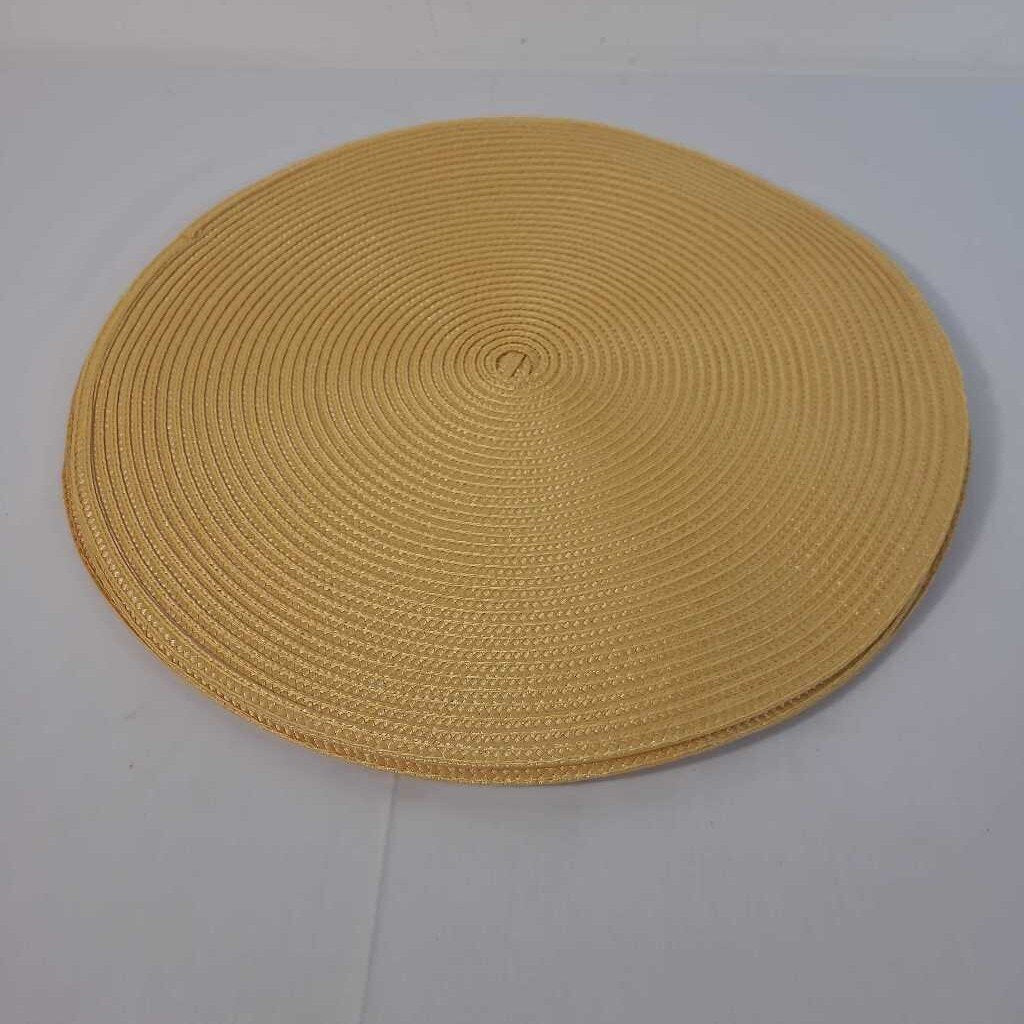 S/4 15" ROUND YELLOW PLACEMATS