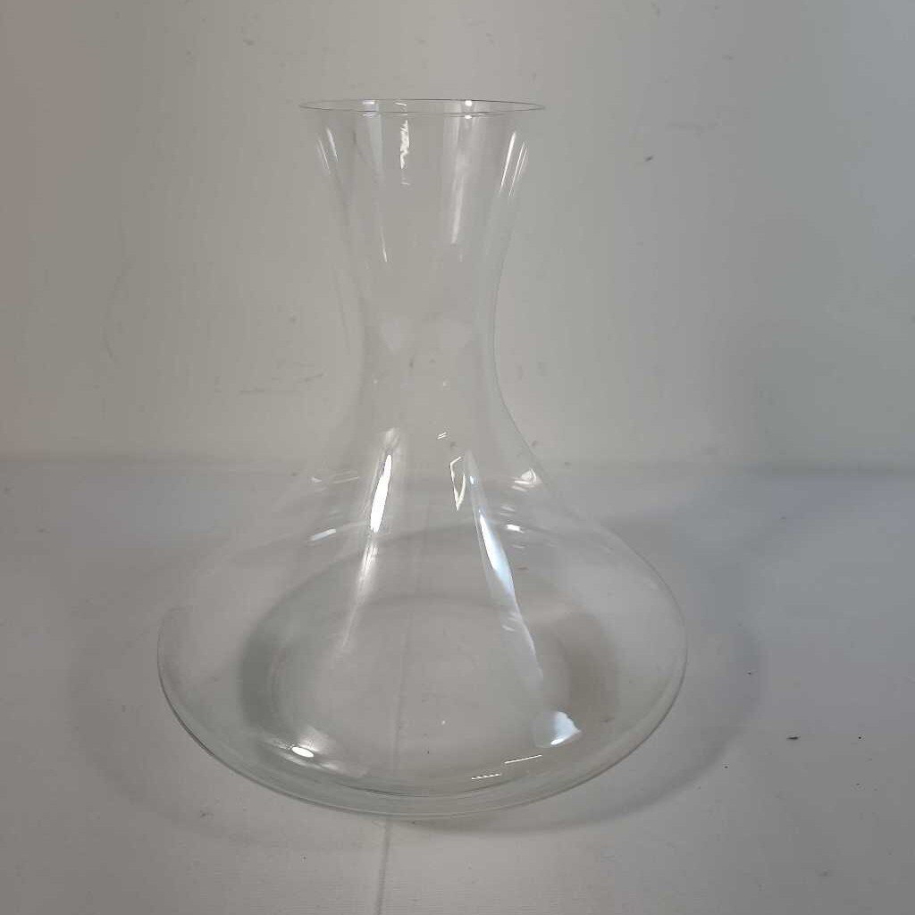GLASS DECANTER