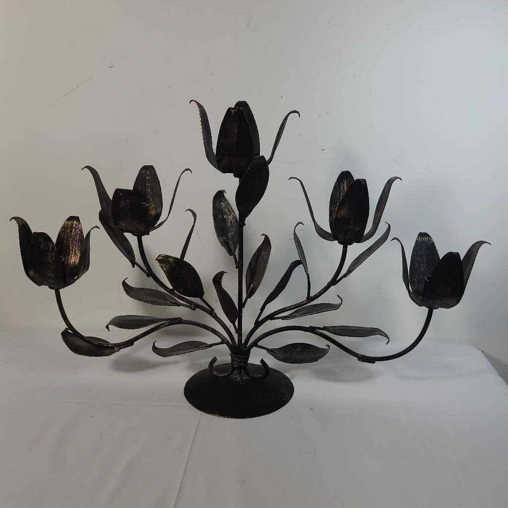 METAL FLOWER CANDLE HOLDER