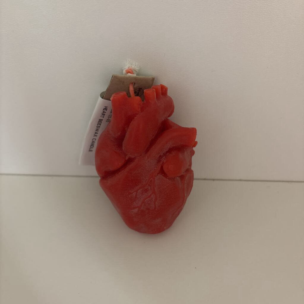 HEART BEESWAX CANDLE