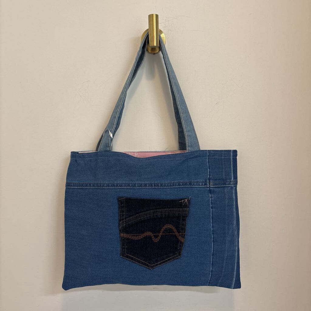 Unique tote