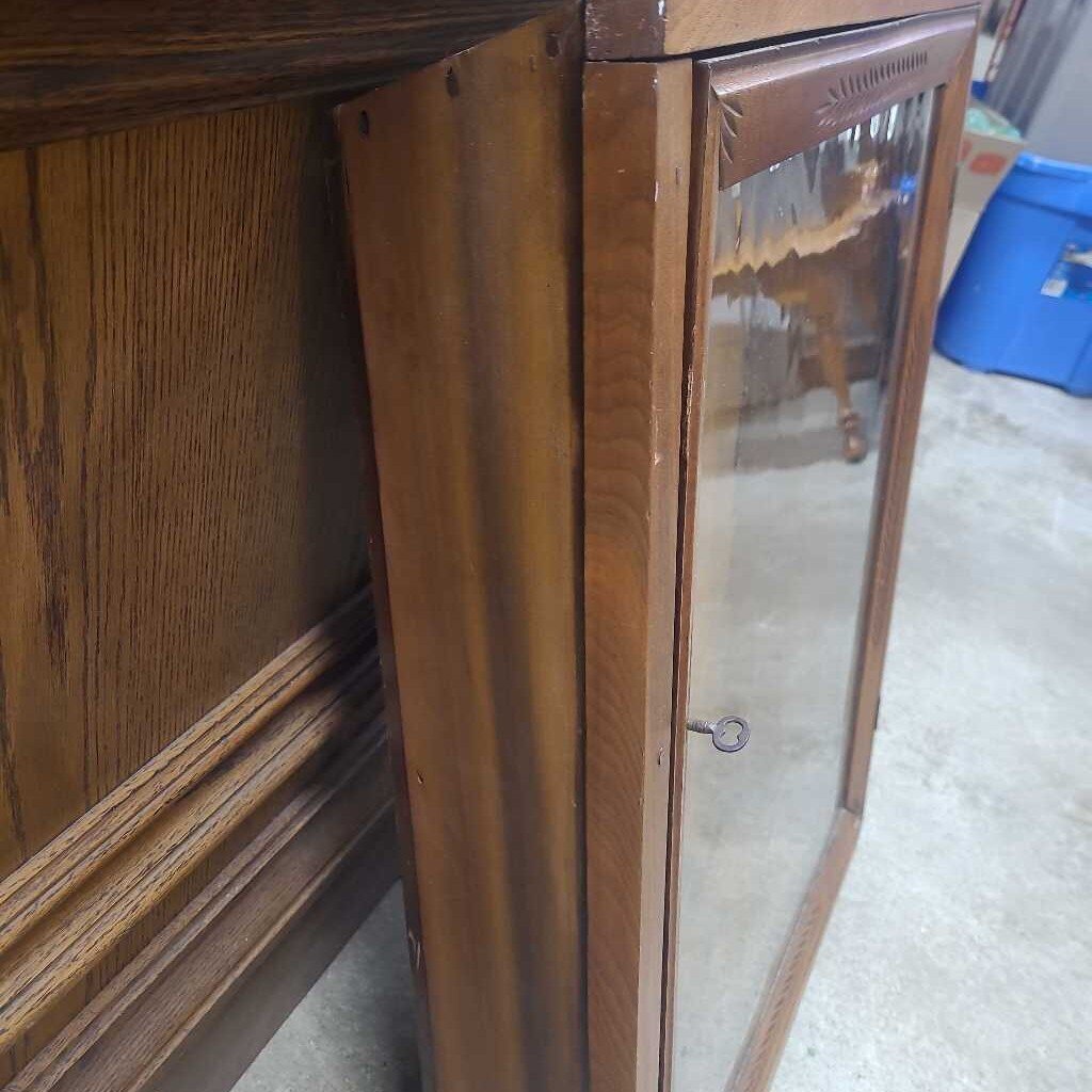 ANTIQUE WOODEN WALL CURIO