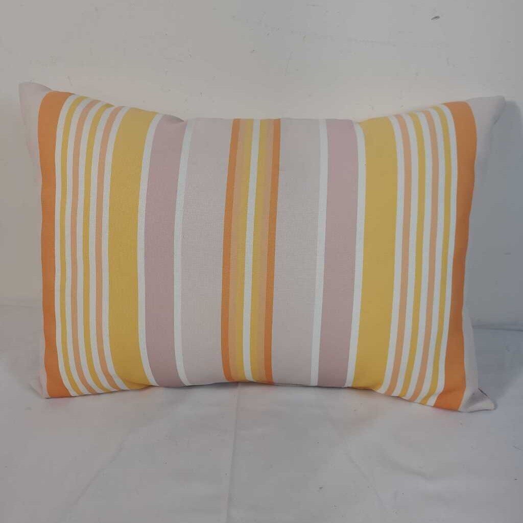 OUTDOOR LUMBAR PILLOW - STRIPES