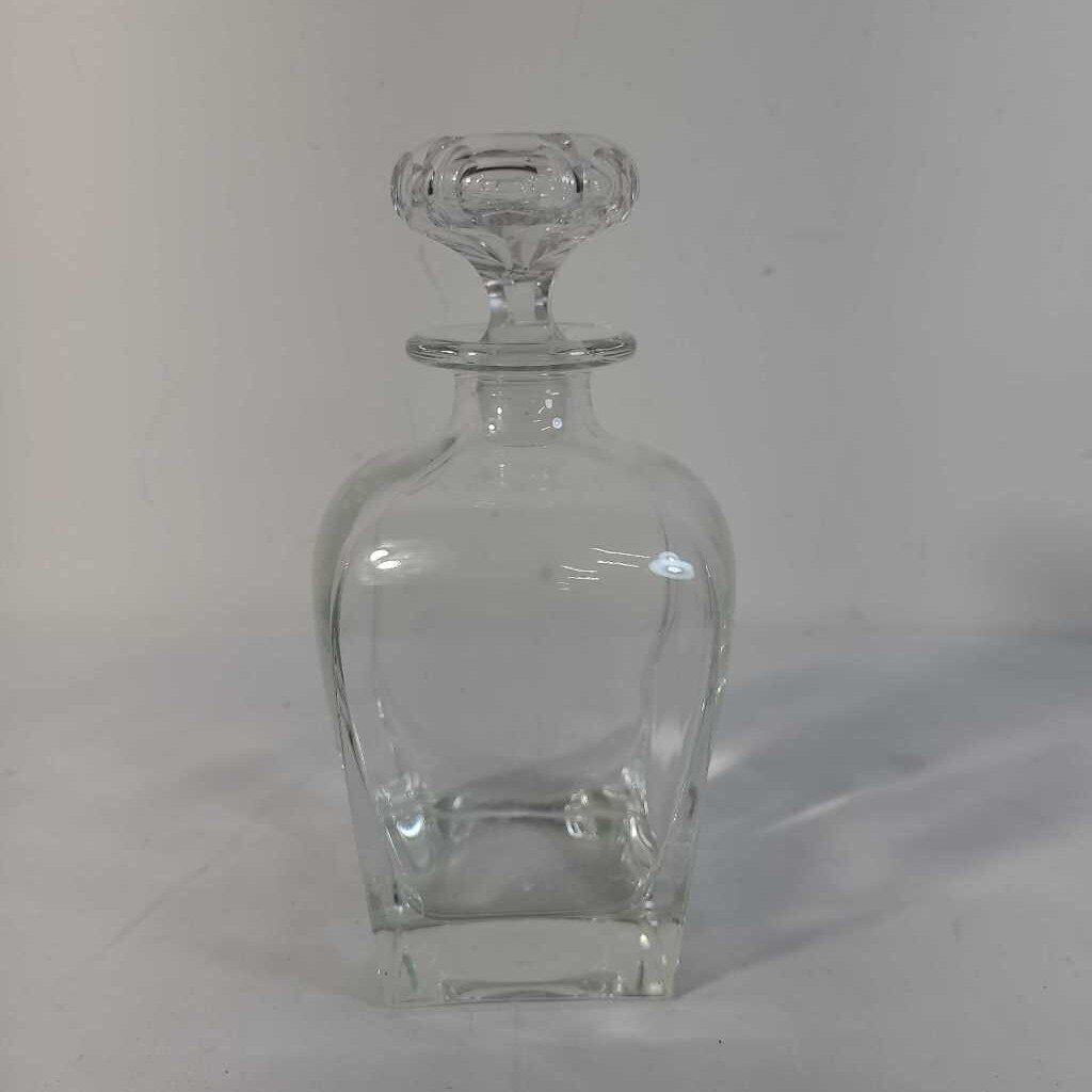 SQUARE DECANTER