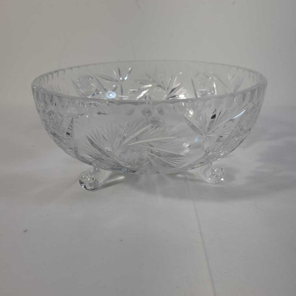 PINWHEEL FOOTED BOWL