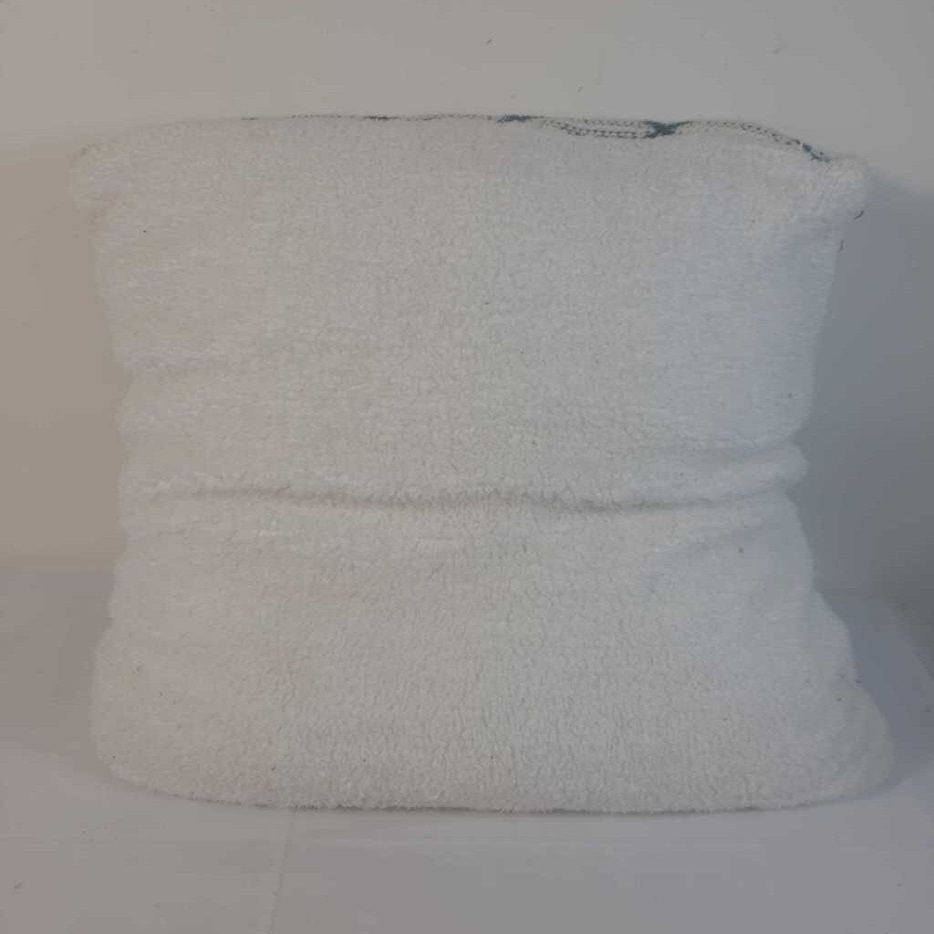 CREAM /GREEN DOWN FILLED PILLOW