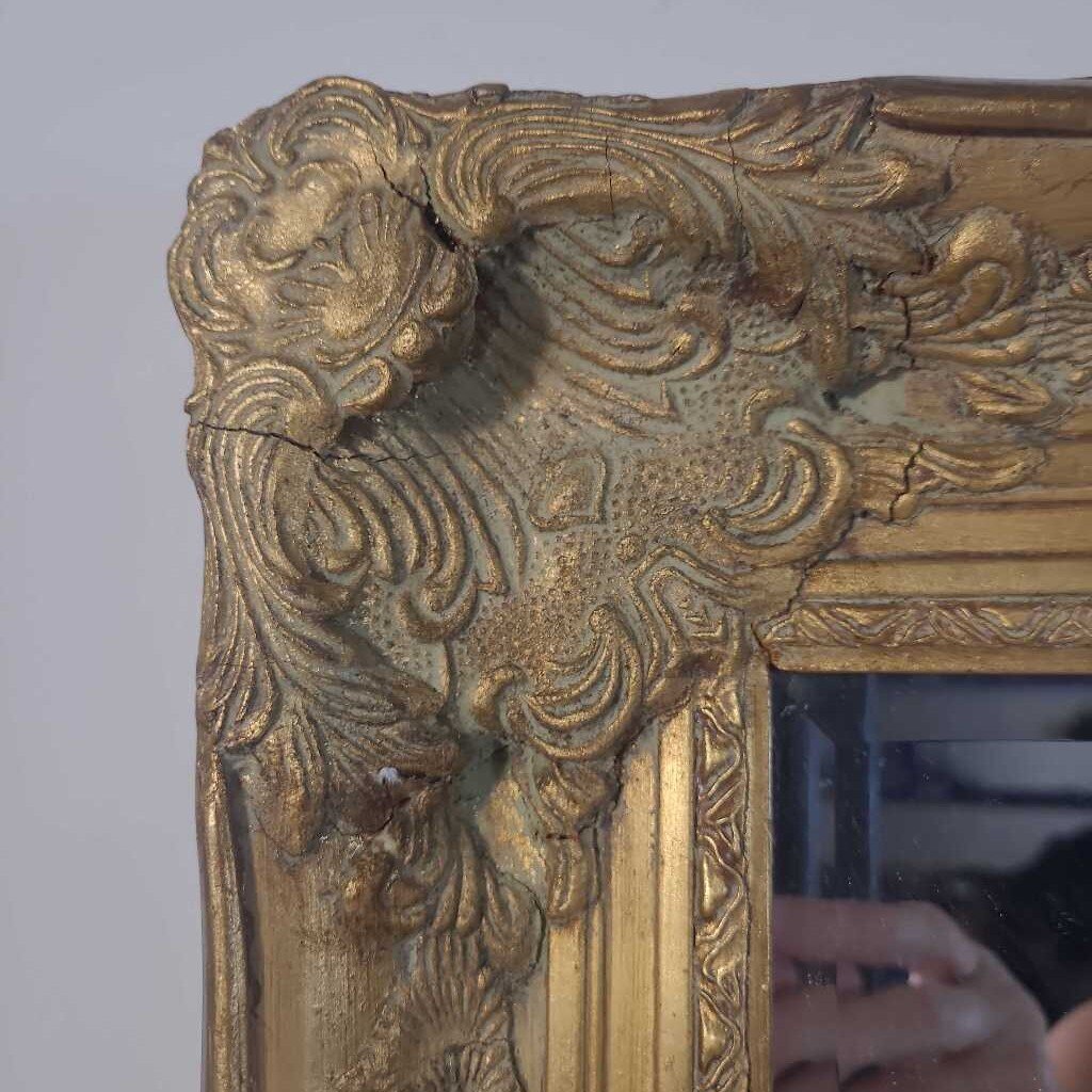 ORNATE GOLD MIRROR