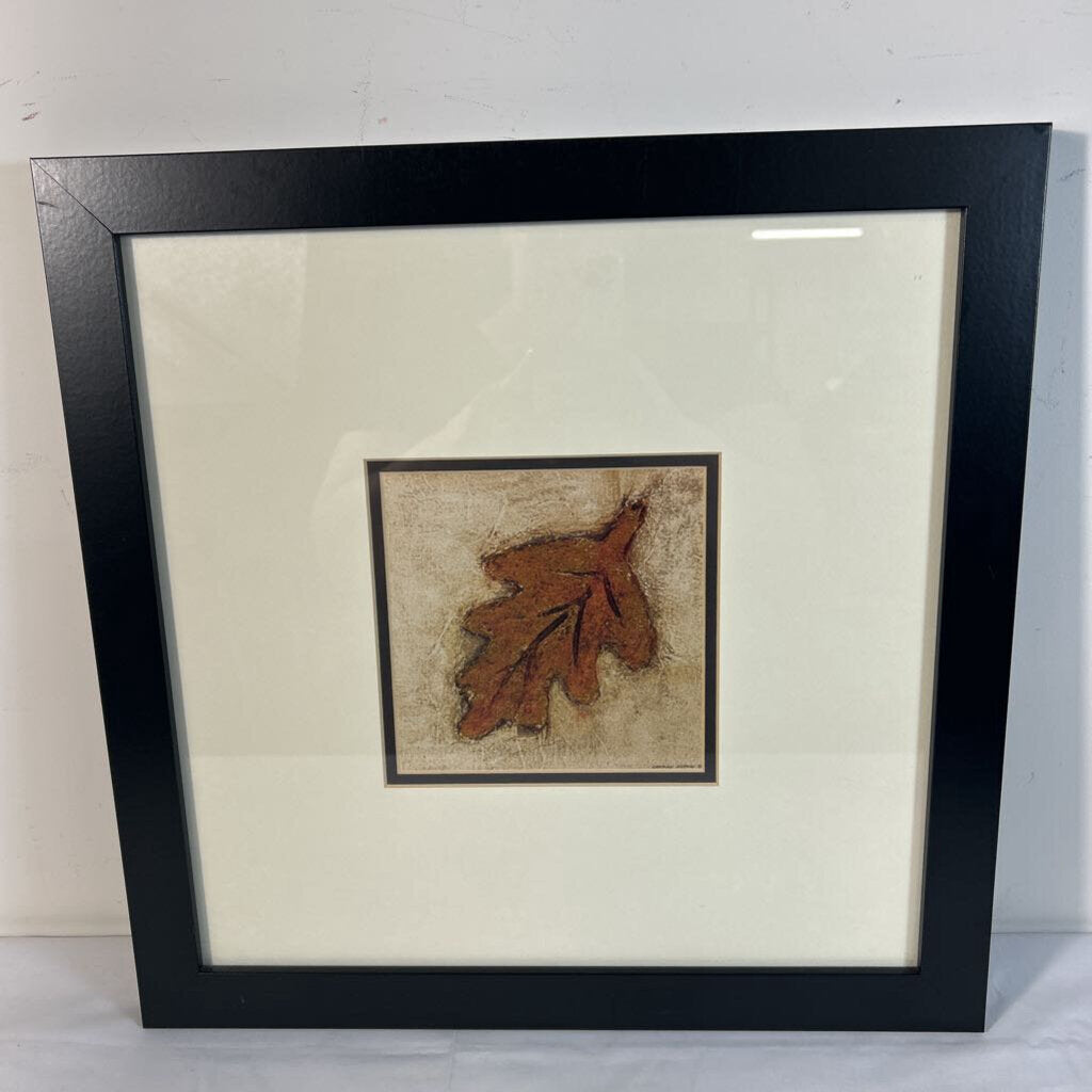 BLACK FRAMED LEAF PRINT