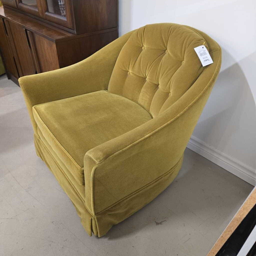 MCM FLEXSTEAL GREEN VELVET BARREL CHAIR