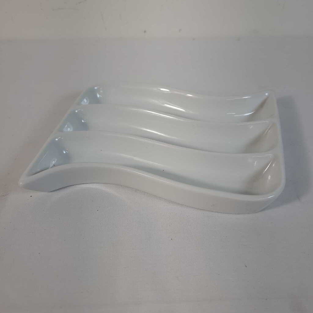 WHITE OLIVE DISH