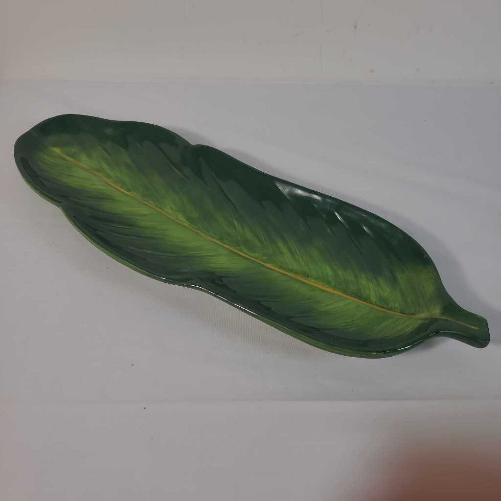 GREEN LEAF TRAY