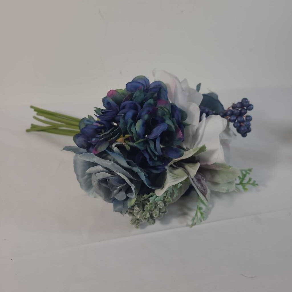 BLUE BOQUET BUNDLE