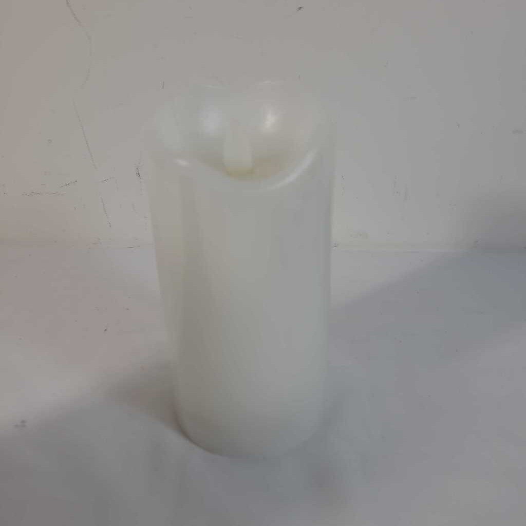 BATTERY OPERATED CANDLE - TESTED