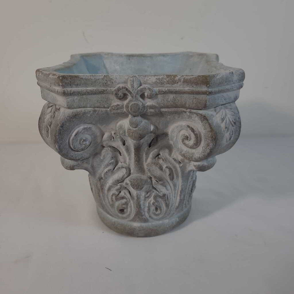 PILLAR PLANTER