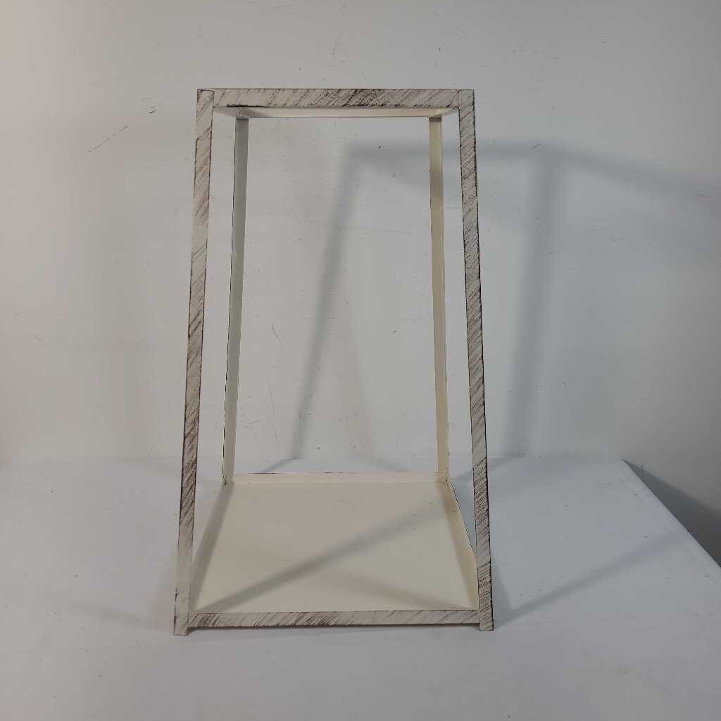 CREAM CANDLE HOLDER