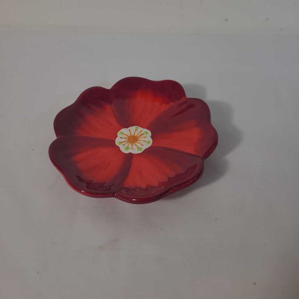RED FLOWER PLATE