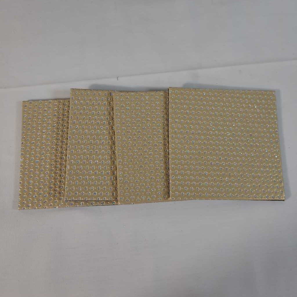 S/4 GOLD COASTERS