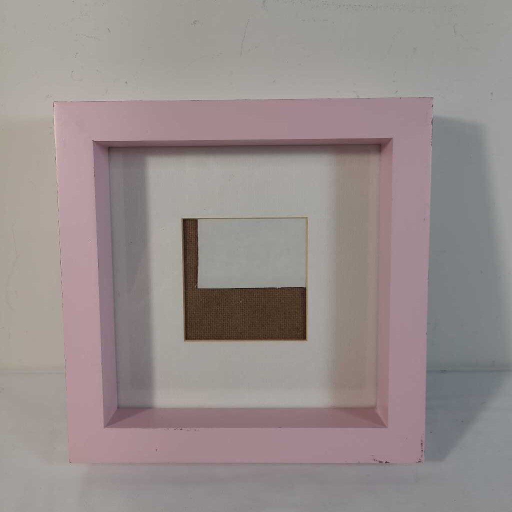 PINK FRAME