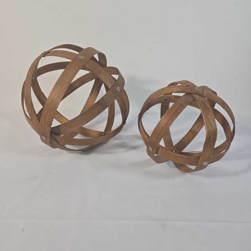 PR BENT WOOD BALLS