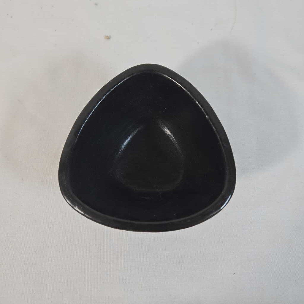 TRIANGULAR DECORATIVE DISH