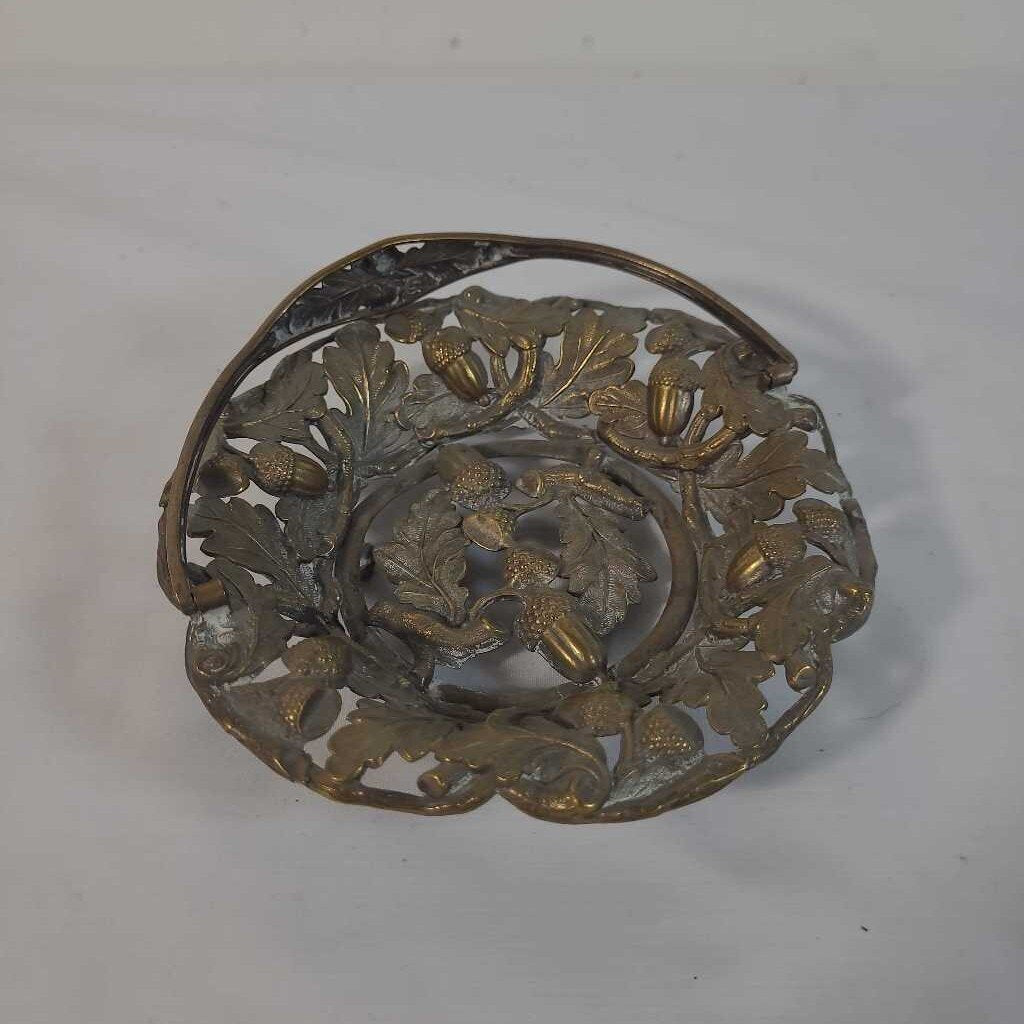 VTG BRASS BOWL W/ EMBOSSED ACORN/LEAF DESIGN
