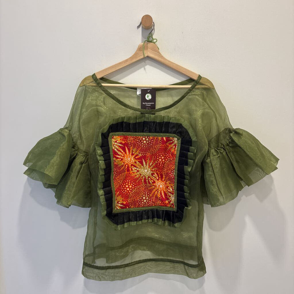 GREEN MESH TOP