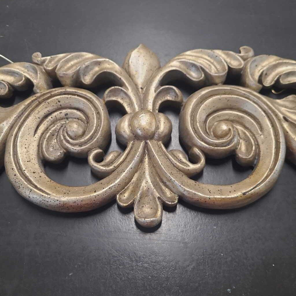 SCROLL PEDIMENT