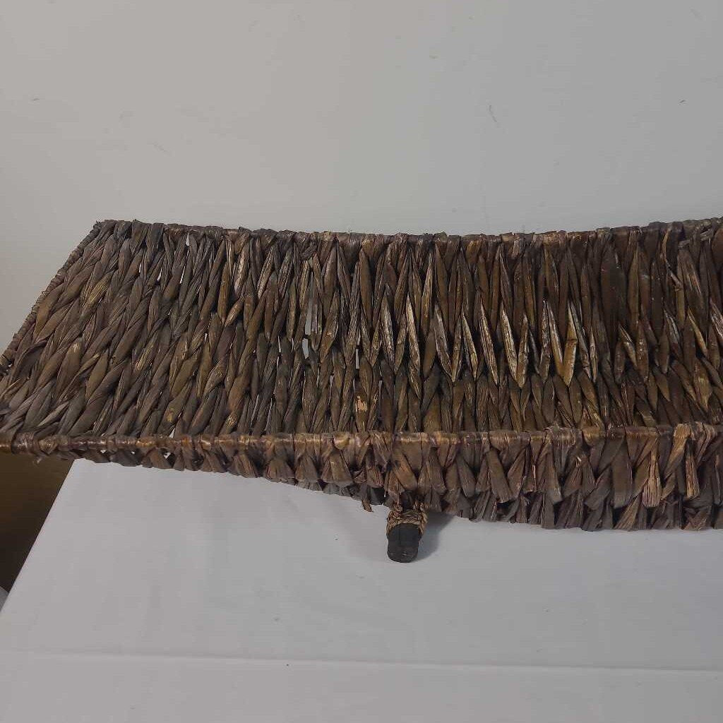 WOVEN BASKET