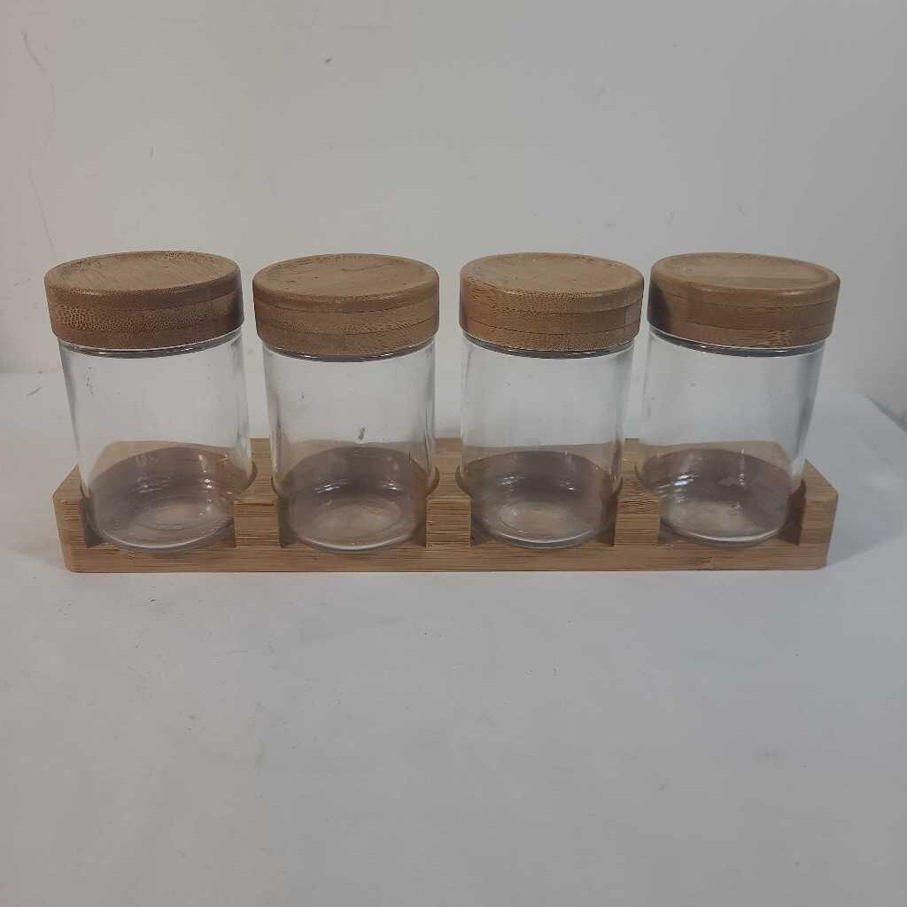 4 SPICE JARS ON STAND
