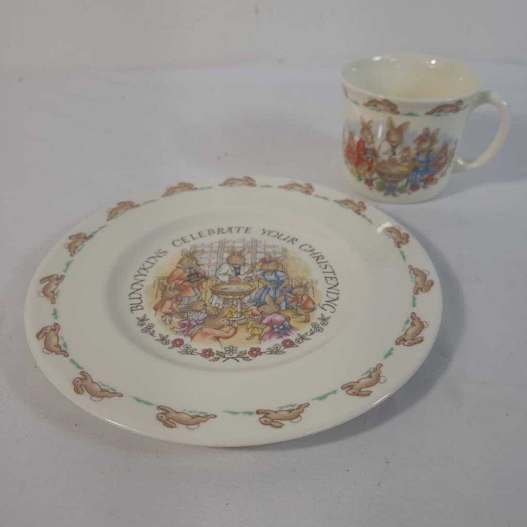 BUNNYKINS CELEBRATING PLATE & MUG