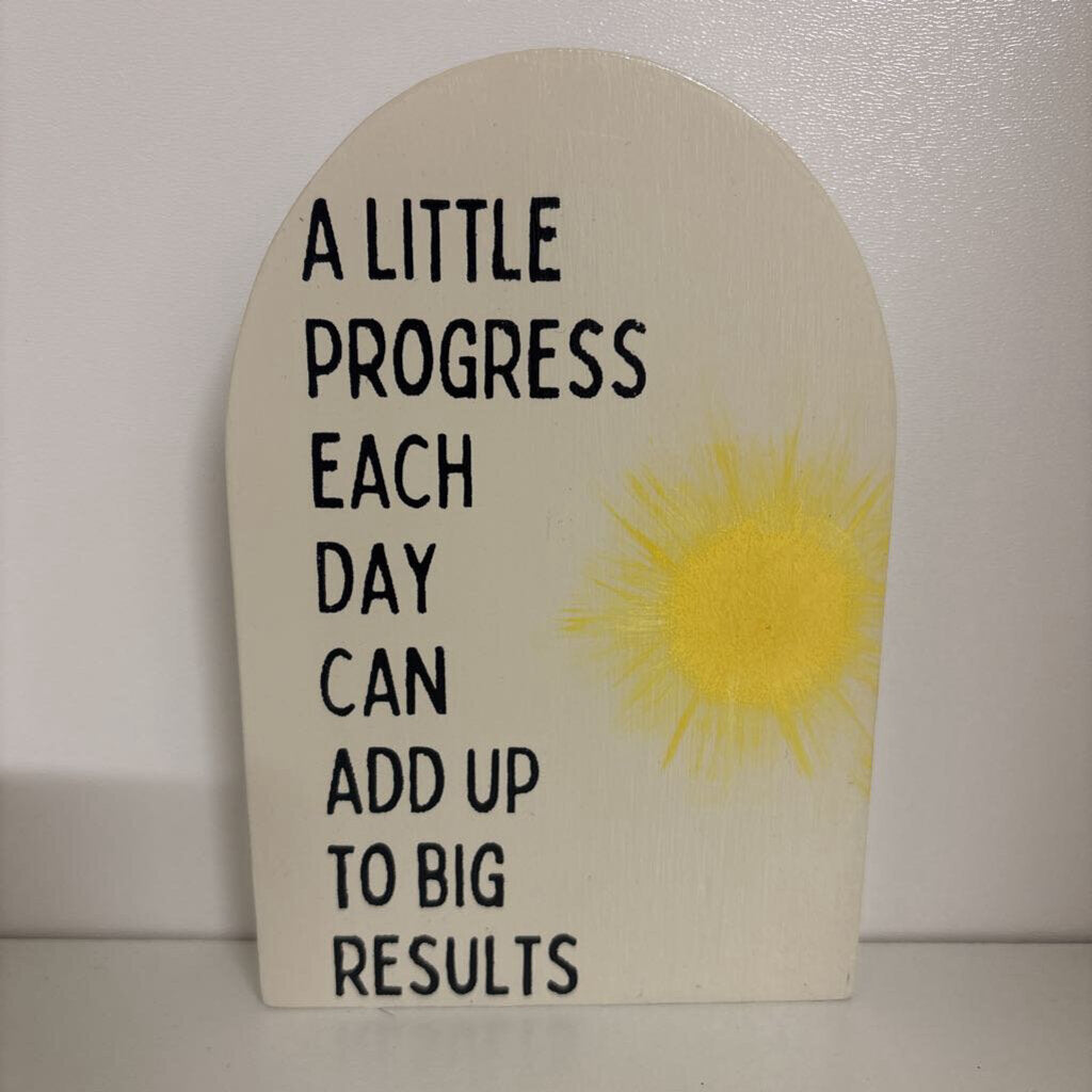 6" Progress Shelf Sitter