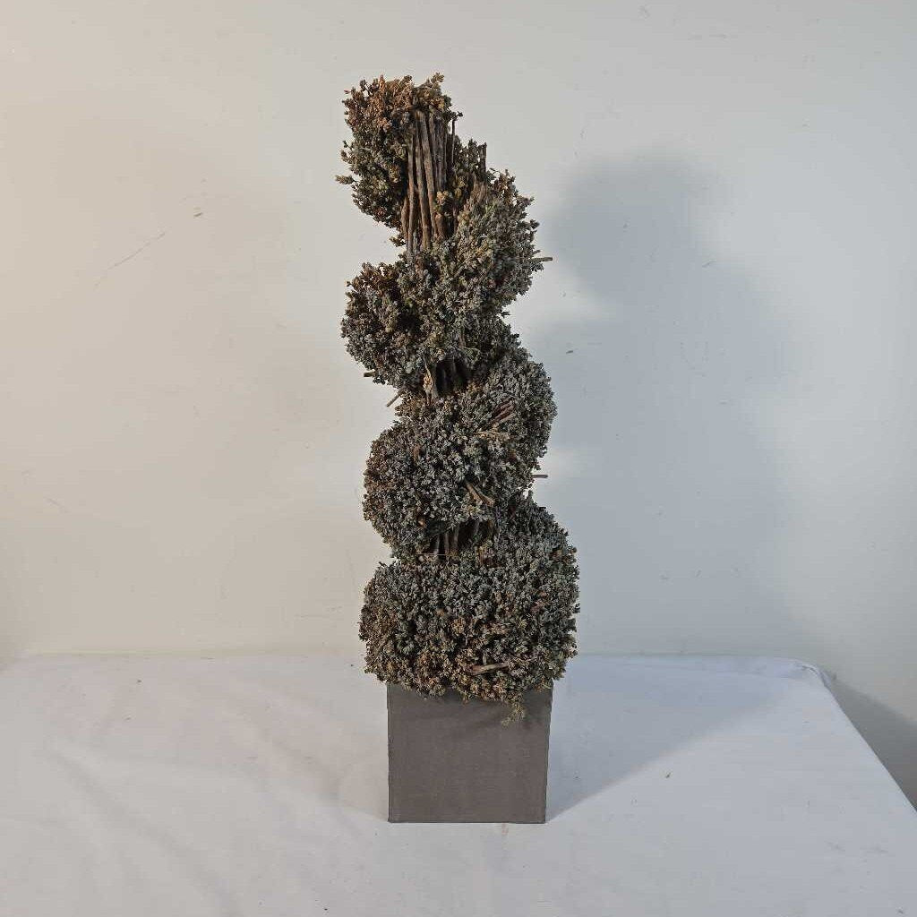 FAUX TWISTED TOPIARY